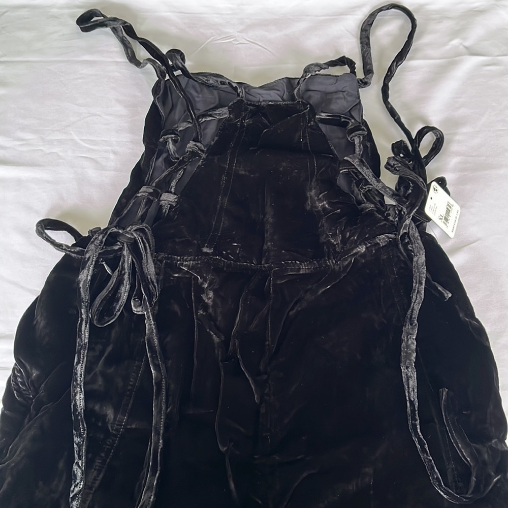 Free People 90s Forever Overall Crushed Velvet Size XL NWT - Picture 12 of 12